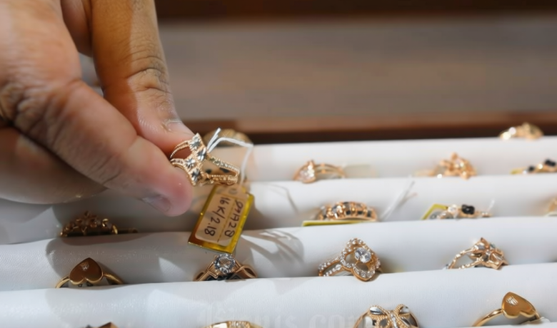 Harga Emas Perhiasan Hari Ini Sabtu 4 Juli 2026 Naik Lagi